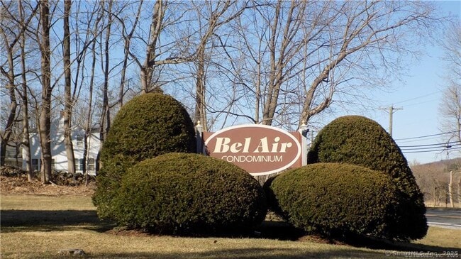 Photo - 71 Belair Dr Condo