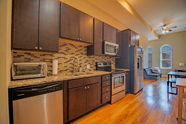 Photo - 3140 S Indiana Ave Unit 206