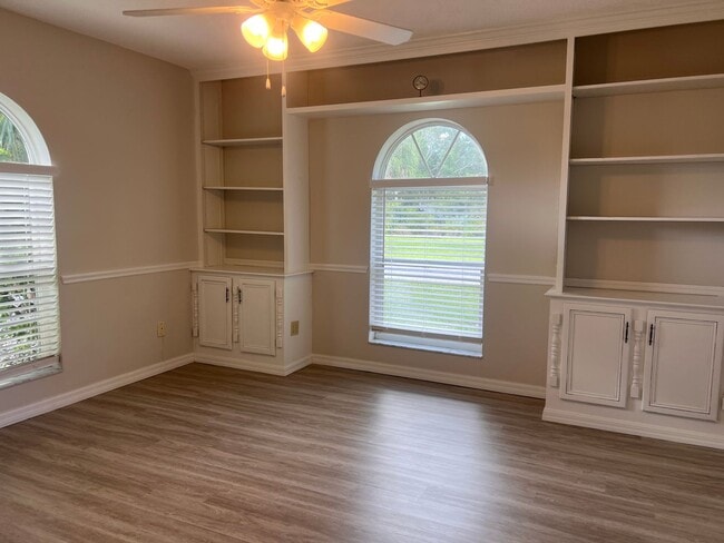 Photo - 3BD/2BA