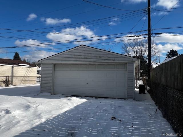 Photo - 17358 Reed St