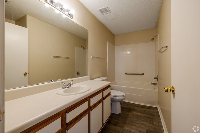Forest Pointe Apts