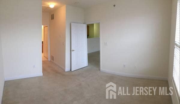 Photo - 356 Samuel Cir