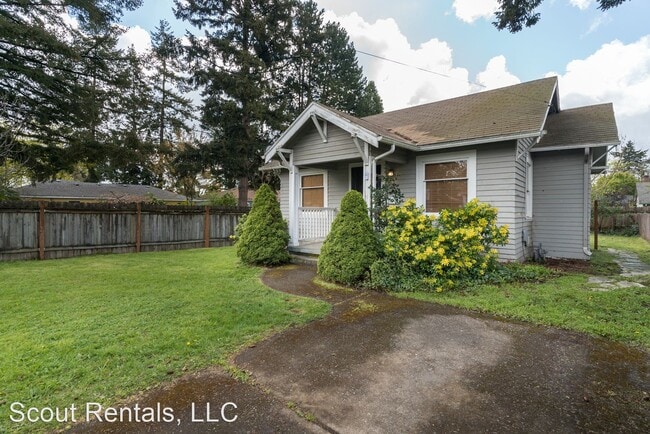 Photo - 2 br, 1 bath House - 7922 SE Schiller St