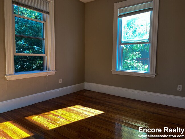 Photo - 1 Parker Hill Terrace Unit 3