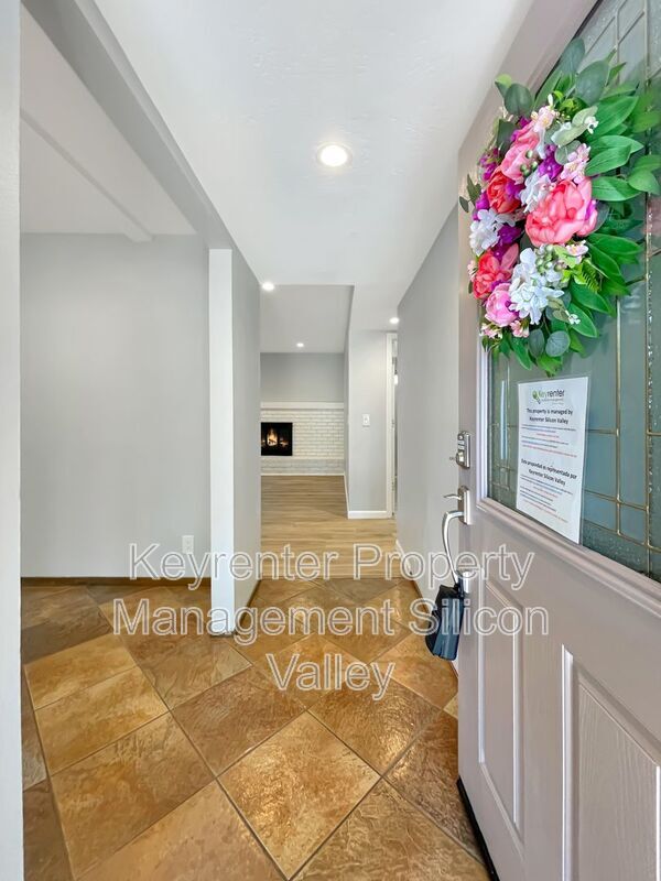 Photo - 373 Redwood Ave