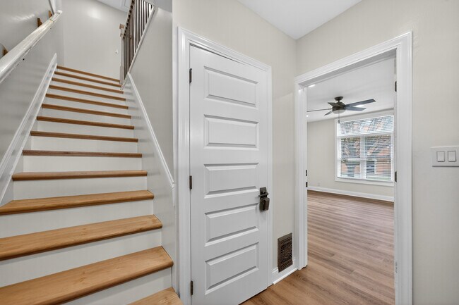 Photo - 305 W Exchange St Unit A