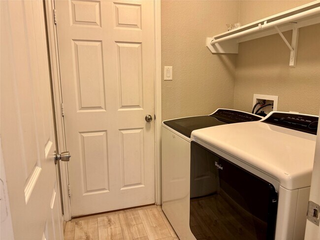 Photo - 18804 Sinea Dr