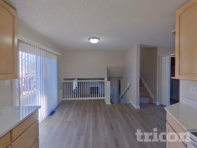 Photo - 4905 Artistic Cir