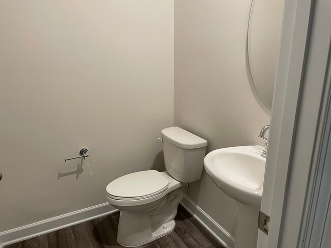 Photo - 1010 Maltby St