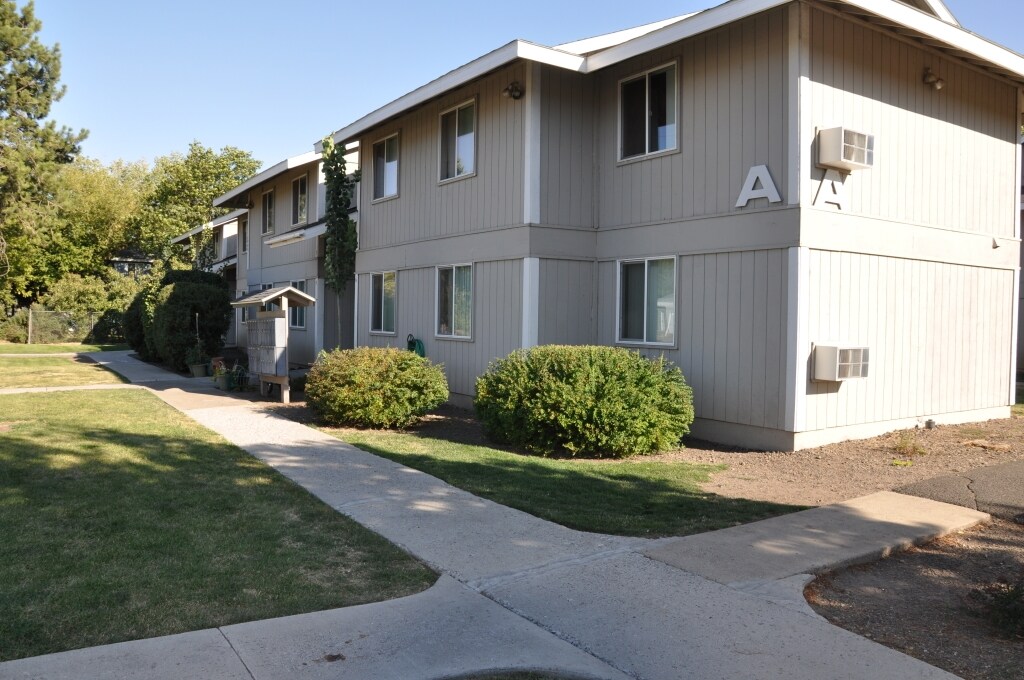 Cove Avenue Apartments - Cove Avenue Apartments