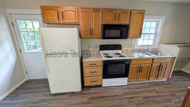 Photo - 136 Sweetpea Ln Unit B