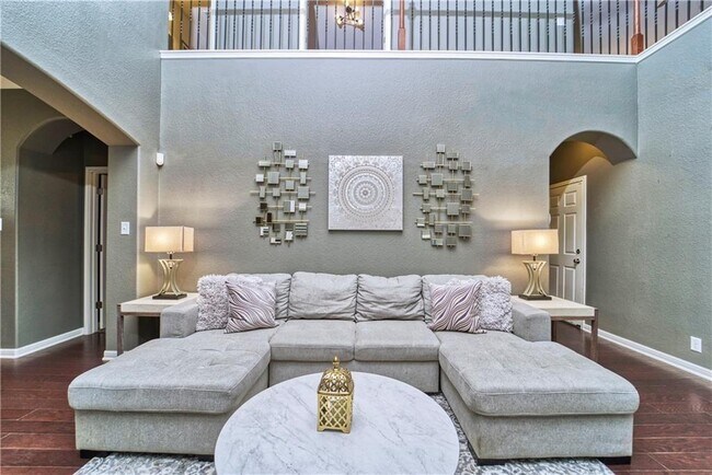 Photo - 7337 Menchaca Rd