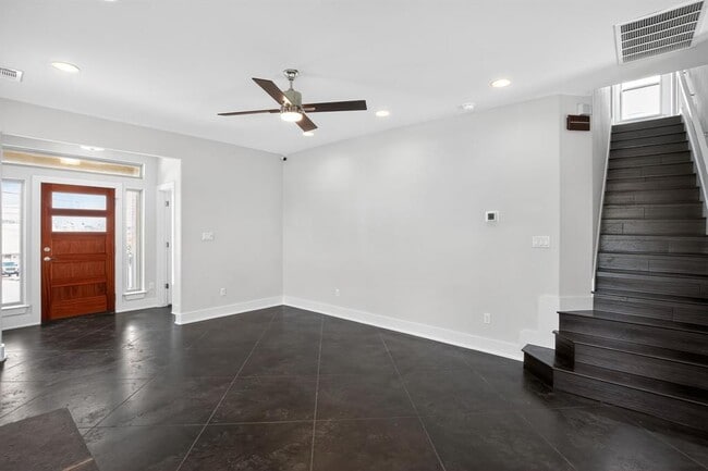 Photo - 10624 Lake Park Dr