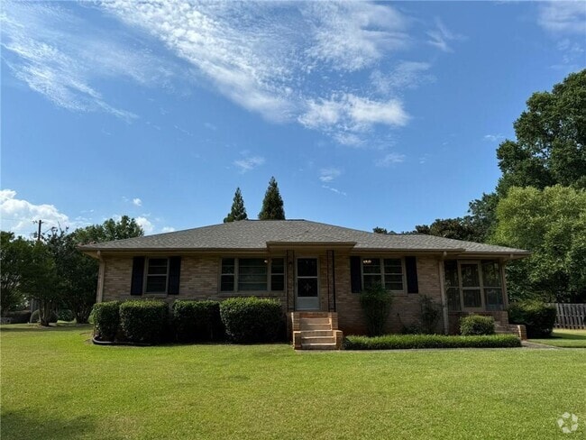 Building Photo - 5005 Lower Roswell Rd Rental