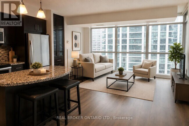 Photo - 18 Yonge St Unité 1013