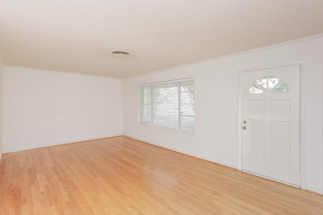 Photo - 9753 Tappenbeck Dr