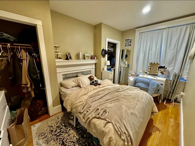 Photo - Exquisitely Renovated 4Bed Near BU and Lon...