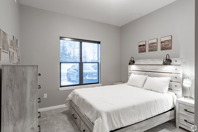 Parkway Luxury Apartments