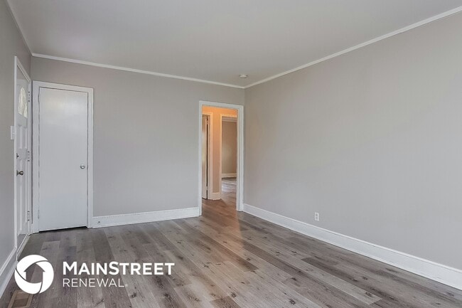 Photo - 515 Forrest St