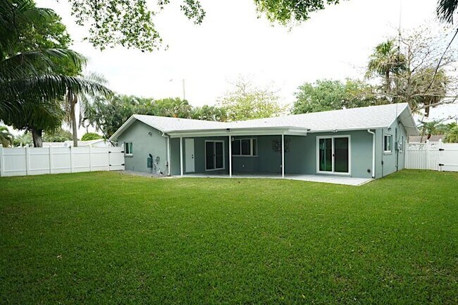 Photo - 1198 W Camino Real