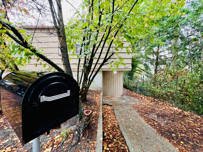 Photo - 1005 Bloyd St Unit 1005 A 1/2