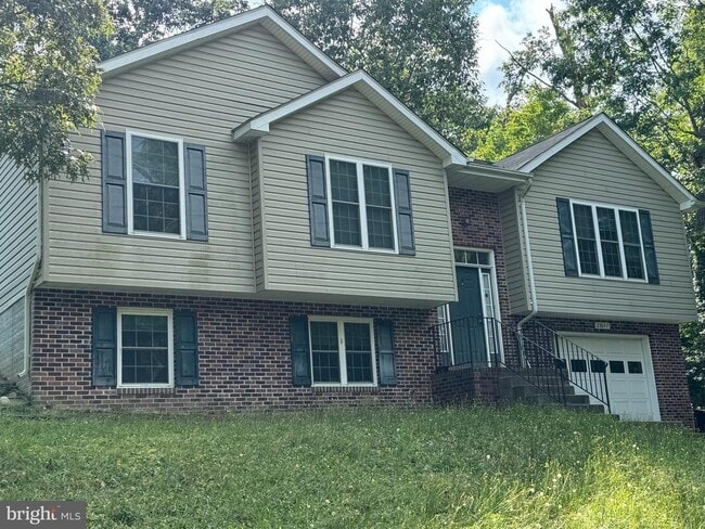 Building Photo - 23047 Gunston Dr