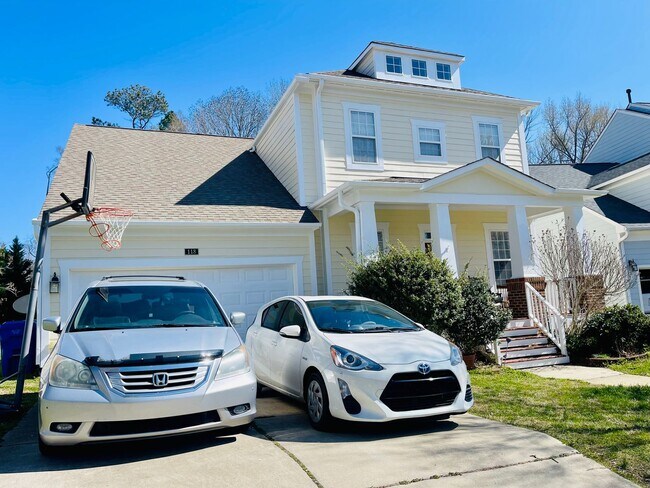 Photo - A lovely 4BR/2.5Bath home in desirable Lak...