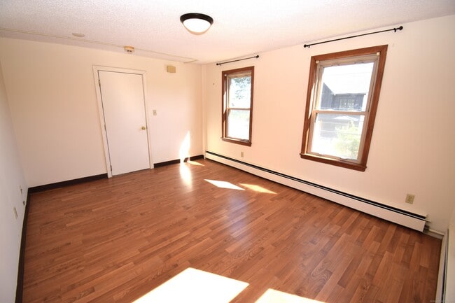 Photo - 28 Drive Way Unit 2-L