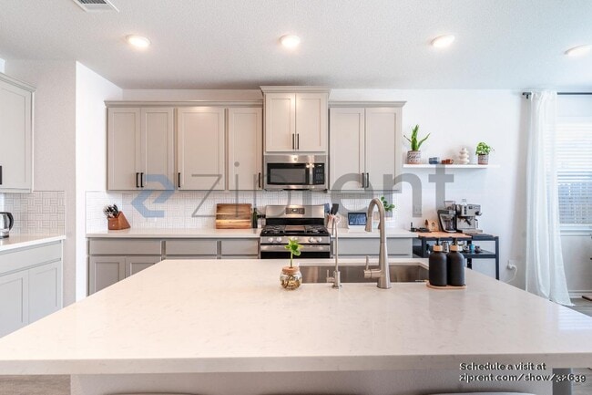 Photo - 15705 Singh Dr