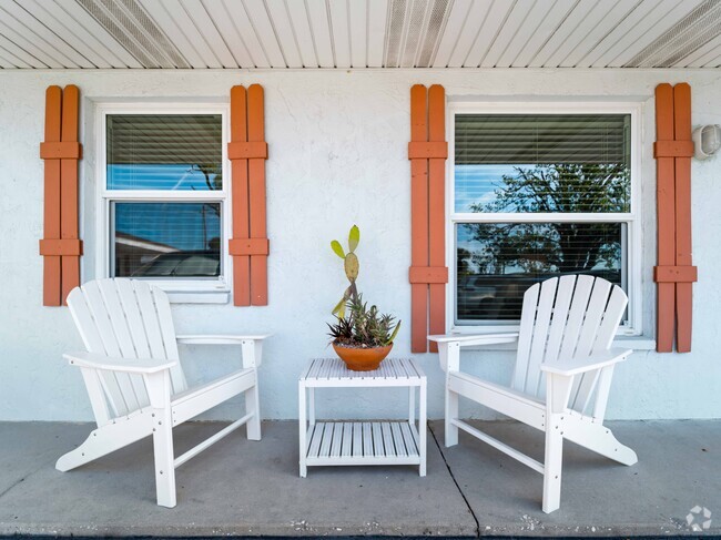 Building Photo - 1423 Avenida del Circo Unit Sea Breeze Condos. #1C