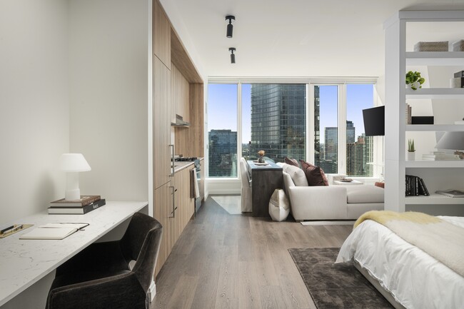 1000M Apartments