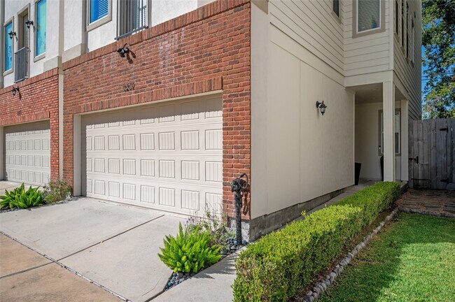 Photo - 1209 Cedarpost Tree Springs Pl