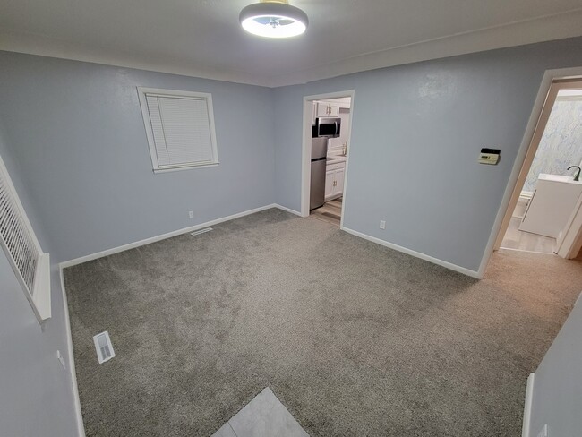 Photo - 1860 S Shore Blvd