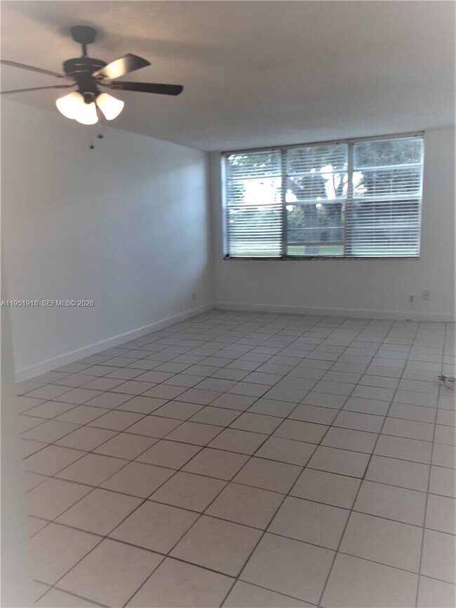Photo - 9460 Live Oak Pl Unit 108
