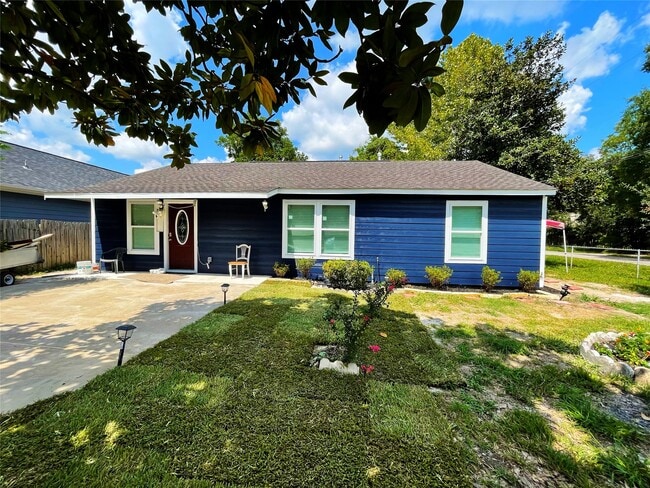 Building Photo - 3627 Keeland St