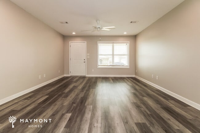 Photo - 119 Wexford Way