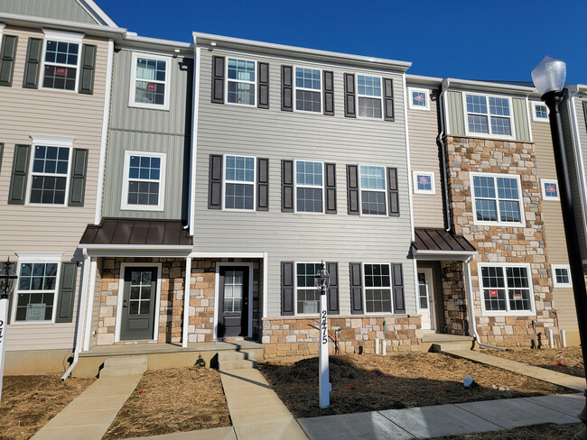 Photo - 2475 Spring Water Cir Townhome