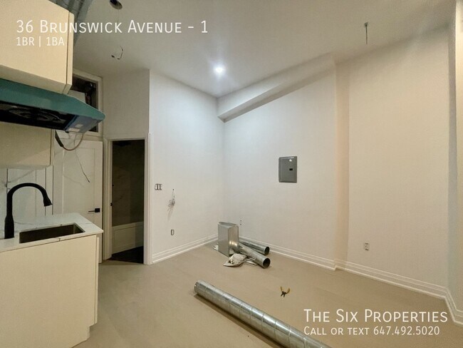 Photo - Brand New Bachelor Apartment in the Heart of Downtown Unité 1
