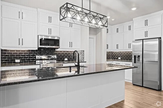 Building Photo - 510 W 4th St Rental