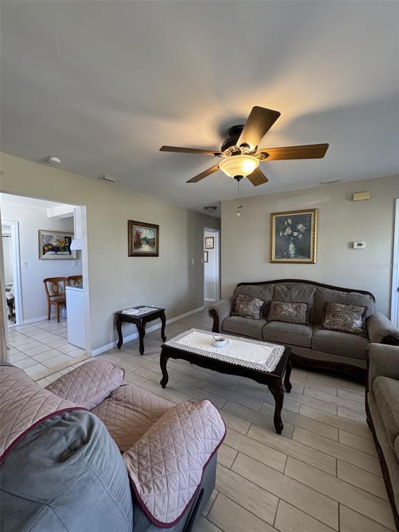 Photo - 5277 Grobe St