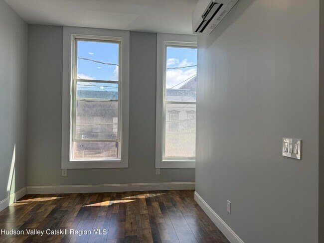 110 Partition St Unit 2