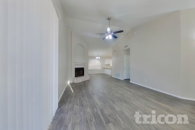 Photo - 8961 W Kathleen Rd