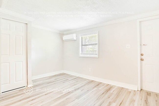 Photo - 4541 America St