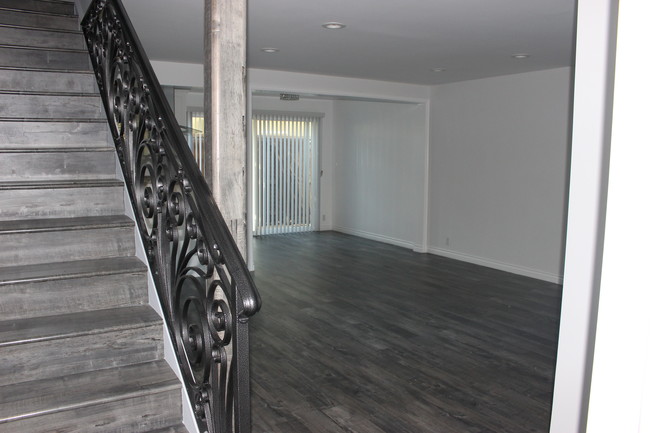 Photo - 1846 9th St Townhome