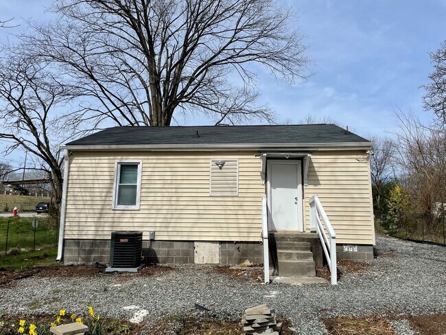 Photo - 2 BED 1 BATH HOME