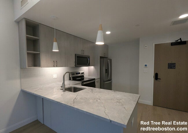 Building Photo - 55 Brighton Ave Unit 215
