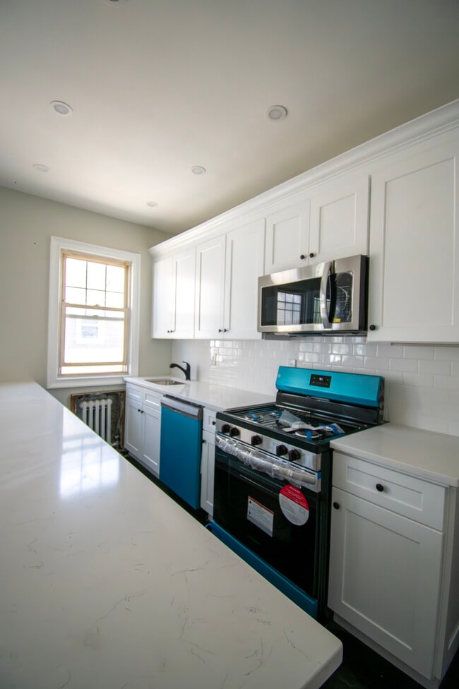 Photo - 840 Seaman Ave E Unit 2E