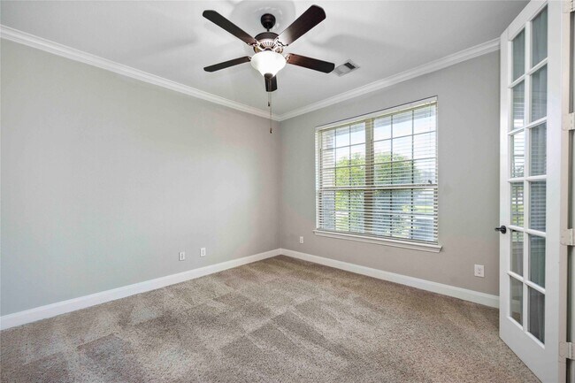 13318 Cameron Reach Dr