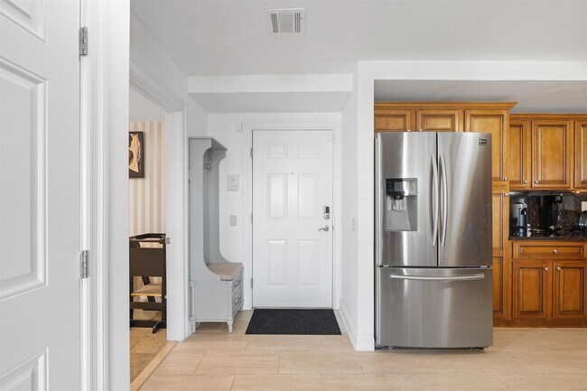 Photo - 45 Broadway Unidad 302