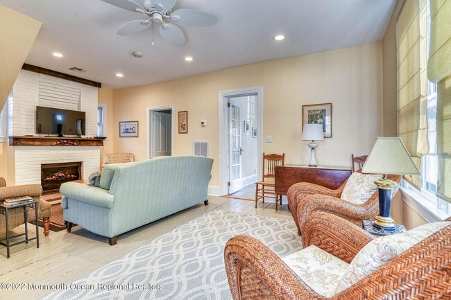 Photo - 14 New York Ave